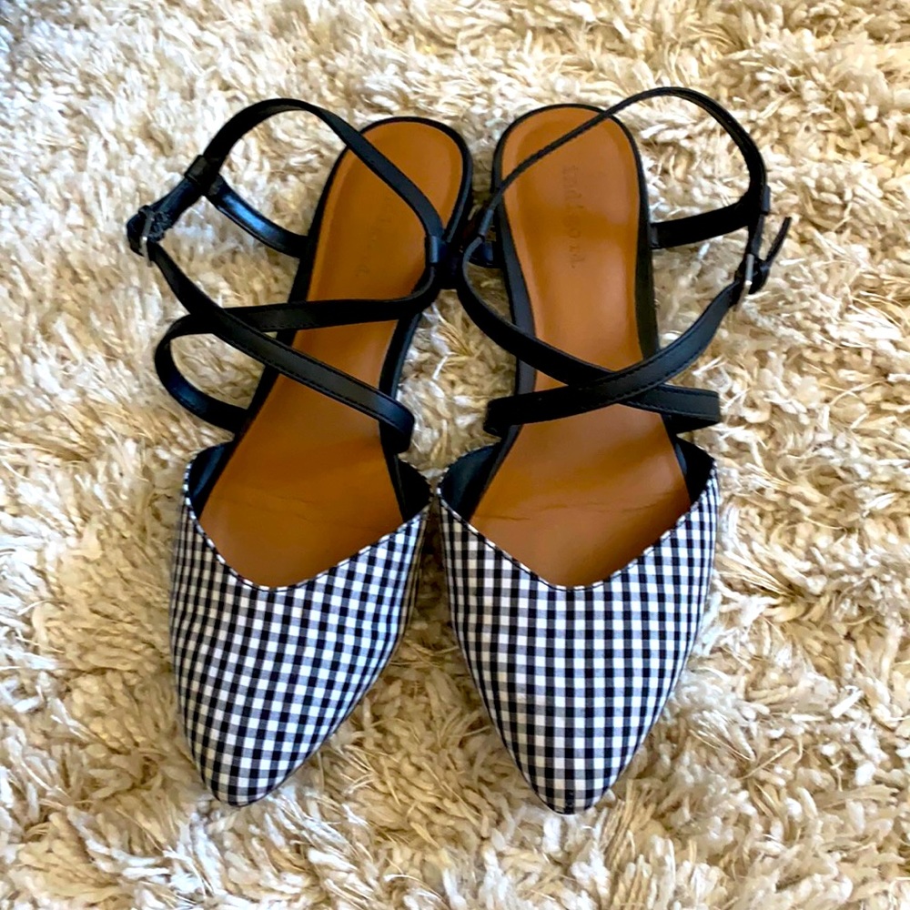 •flats•